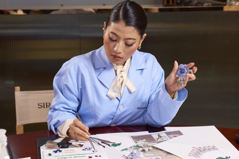 02 สมเด็จพระเจ้าลูกเธอ เจ้าฟ้าสิริวัณณวรี นารีรัตนราชกัญญา